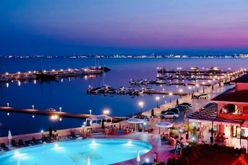 Dolce Vita Sea View Apartment Sveti Vlas Ngoại thất bức ảnh